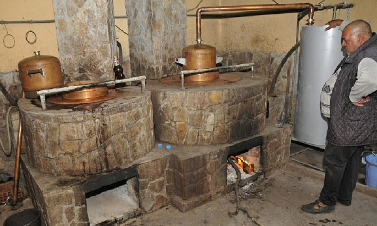 Колко вино и ракия можем да произвеждаме за семейна консумация